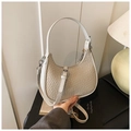 Schicke cremeweiße Mondsichel-Achseltasche mit Krokodilmuster und verstellbarem Riemen - Halbmond-Stil / Grau