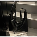 Klassische schwarze Hobo-Tasche aus PU-Leder mit großem Fassungsvermögen und Gurt - Schwarz