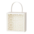 Dettaglio del design a croce tagliato al laser su scatola regalo in carta perlata bianca - Avorio