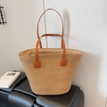 Bolso de playa grande de paja tejida a mano con elegantes asas de cuero marrón - Caqui