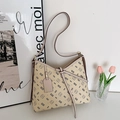 Beige Schultertasche aus Kunstleder mit Cartoon Bär und Buchstabenmuster für Damen - Gebrochenes Weiß