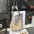 Beige Nylon-Halbmondtasche mit mehreren Taschen und verstellbarem Gurtband - Khaki