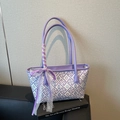Borsa a secchiello in maglia geometrica viola con manici in nastro e fiocco in pizzo - Viola