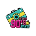 Pin's en émail appareil photo rétro avec texte Let's Go 90s Party et style années 90 - Style Appareil Photo Rétro (QHXZ3012)