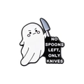 Spilla smaltata fantasma divertente con coltello e testo in stile punk in lega - Fantasma con Coltello (QHXZ2888)
