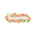 Spilla smaltata con fiori rosa e citazione delicate and strong con bordo in oro - Stile Floreale di Rosa (QHXZ3843)