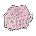 Spilla smaltata a forma di casa di gatto rosa con testo in spagnolo su bianco - Stile Casetta per Gatti Rosa (QHXZ4456)