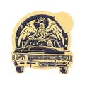 Spilla smaltata auto dorata vintage con figura d'angelo e stemma KAZ 2Y5 - Stile Angelo Auto Vintage (QHXZ4447)