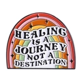 Regenboog emaille broche met Healing is a Journey citaat en zwarte sterpatronen - Genezing Is Een Reis Regenboog(QHXZ4549)