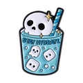 Pin de esmalte azul con diseño de copa de calavera y fantasma con Stay Hydrated - Estilo Bebida Fría de Esqueleto (QHXZ4861)