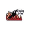 Pin de esmalte con el pájaro Everything Is Fine rodeado de llamas rojas y amarillas - Patrón de Pájaro Everything Is Fine (qhxz3023)