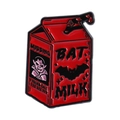 Épingle en émail carton de lait vampire chauve-souris rouge et noir pour Halloween - Design Lait de Chauve-souris (QHXZ4865)