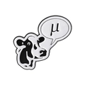 Minimalistische schwarz-weiße Emaille-Kuh-Nadel mit griechischem Mu-Symbol Sprechblase - Kuh-Stil (QHXZ4975)