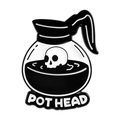 Gotische Totenkopf-Kaffeekanne Emaille-Anstecknadel mit POT HEAD Schriftzug in Schwarz-Weiß - Totenkopf Kaffeekanne Stil (QHXZ5348)