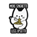 Cartoon-Emaille-Pin mit einer weißen Katze, die Pasta isst, und Spaghetti-Spruch - QHXZ5345