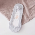 Calcetines invisibles de encaje azul claro con forro de silicona antideslizante - Talla única / Gris