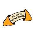 Fortune Cookie Emaille Pin mit 'You'll soon get lost in a bookstore' Text in Orange - Glückskeks Buchhandlung Stil (QHXZ5433)