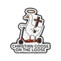 Spilla smaltata con oca bianca, aureola e croce su un monopattino rosso - Oca Cristiana sul Monopattino (QHXZ5578)