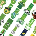 Set van 30 voetbal bladwijzers met groene gras elementen en sportieve trofee motieven - Voetbal Serie