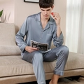Pyjama long pour homme en soie bleu marine avec bordures blanches et boutons - Gris Bleu Foncé-Hommes