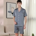 Pigiama da uomo in raso grigio argento con maniche corte e profili bianchi a contrasto - L / Grigio Blu