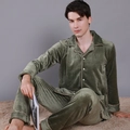 Pyjama pour hommes vert foncé en velours avec texture gaufrée et liserés contrastés - L / Vert Herbe - Hommes