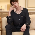 Pyjama en soie noire pour homme avec col champagne et finition satinée élégante - L / Haut Et Bas / Noir