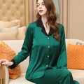 Dames pyjama set van donkergroene zijde met zwarte kanten afwerking - M / Donkergroen (Dames)