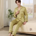 Set pigiama da uomo in seta verde oliva con maniche lunghe e profili rossi a contrasto - L / Verde Fagiolo