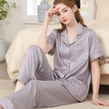 Damen Schlafanzug-Set aus Seide in Silbergrau mit Zebra-Muster Kurzarm und lange Hose - M / Damenstil / Grauviolett