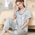 Damen-Schlafanzugset aus hellblauer Seide mit Zebramuster und kurzen Ärmeln mit Hose - M / Damenstil / Hellgrün