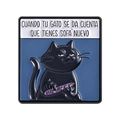Pin cuadrado de esmalte con gato negro gracioso y texto sobre estrenar un sofá nuevo - Estilo Gato Negro Arañando Sofá (QHXZ5091)