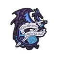 Pin esmaltado con dragón azul, espada y dado D20 para fans de juegos de fantasía - Estilo de Espadón de Dados de Dragón (QHXZ049)