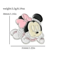 Cartoon Minnie Mouse enamel pin with pink bow and silver edges, weighing 5.5g and 31mm wide - Pink Dress Cartoon Mouse Style (xz2005)