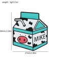 Cartoon Kuh Milchkarton Emaille-Anstecknadel in Minzgrün und Weiß mit MIKE-Schriftzug - Kuhthema (XZ3093-3)