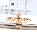 Fashionable bee brooch pin with sparkling black and white crystals in gold plating - Yellow