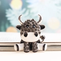 Broche animal de veau en métal argenté avec des strass gris étincelants - Argent Blanc