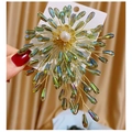 Broche en perles tissée main avec perles vertes irisées au design de rayon de soleil doré - Style Floral en Cristal Vert (TB1161)