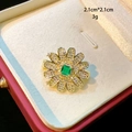 Detail of flower brooch with green emerald cut zircon and 2.1cm size measurement - Emerald Cut Green Center Stone Daisy Style (D156)