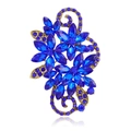 Détail d'une broche florale avec cristaux bleus et design de feuilles dorées - Style Floral Bleu (B317-A)
