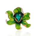 Elegante spilla a fiore di peonia in smalto verde con cristallo smeraldo e strass - Verde Smeraldo (C705-A)