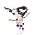 Minimalistische vogelbroche van goudlegering met emaille en kleurrijke strass-steentjes - Zwart en Witte Emaille Vogel (C719-E)