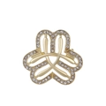 Elegante spilla dorata con strass bianchi scintillanti e design traforato raffinato - Stile Floreale Traforato (C387-A)