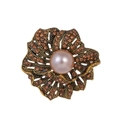 Broche floral barroco vintage con perla rosa y cristales ámbar en acabado dorado - Estilo Floral de Rosa Oro Antiguo (C393-A)