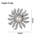 Spilla a girasole elegante con grande perla bianca e cristalli scintillanti, 5cm size - Stile Girasole Squisito (B188-A)