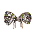 Broche de lazo vintage de bronce con pedrería colorida y diseño de metal hueco - Lazo de Strass Multicolor (C389-A)