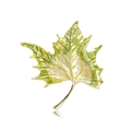 Elegante spilla a foglia d'acero con smalto verde e bianco su base in metallo lucido - Stile Foglia di Acero Verde Sfumato (C267-A)