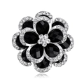 Elegante spilla a fiore nero con petali sfaccettati e dettagli in cristalli lucenti - Stile Fiore Nero (B168-A)