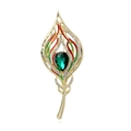 Broche vintage en plumes de paon avec un grand cristal vert et émail coloré - Or avec gemme verte (AL1324-A)