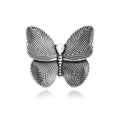 Vintage Silberne Schmetterlingsbrosche mit strukturierten Flügeln und Kristall - Vintage Silber (C794-A)